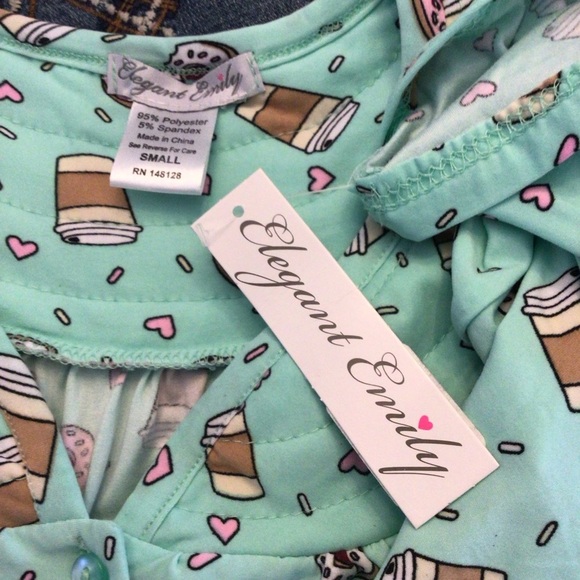 Elegant Emily Women's Coffee & Donut Print Short Sleeve Button Down Duster Gown - Picture 7 of 8